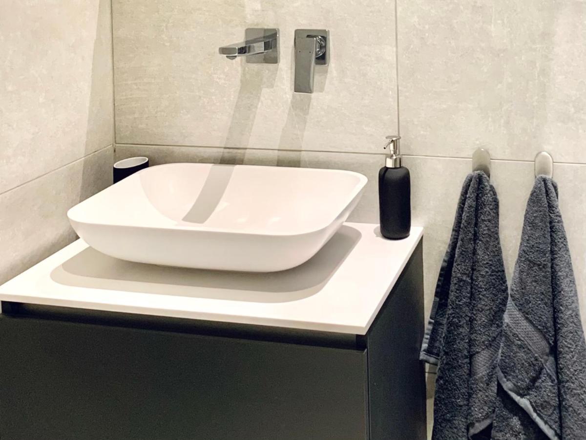 Quiet Studio In Riga City Centre - Self Check-In, Walkable To Major Attractions 外观 照片